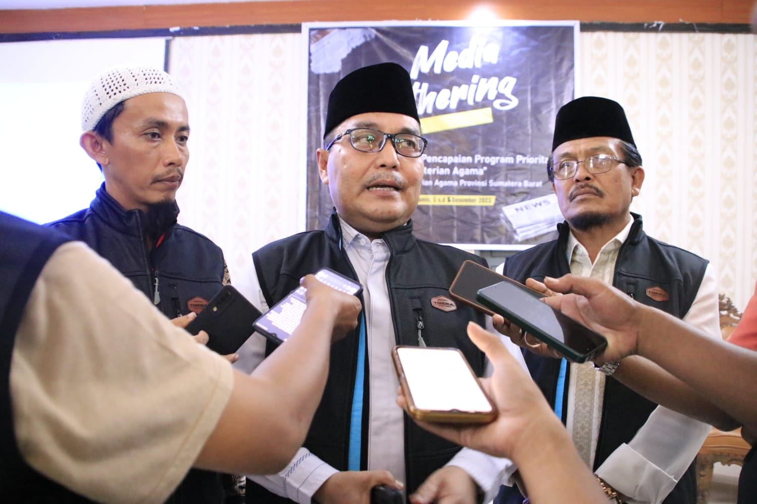 Perkuat Kolaborasi Kemenag Sumbar Gelar Media Gathering