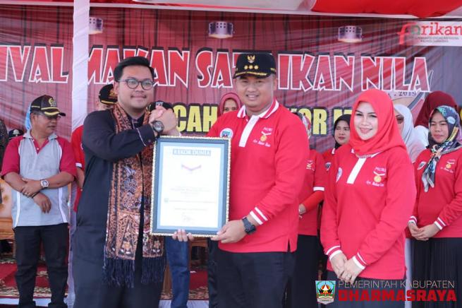 Rekor Muri dan Gerakan Makan Ikan Masyarakat Dharmasraya