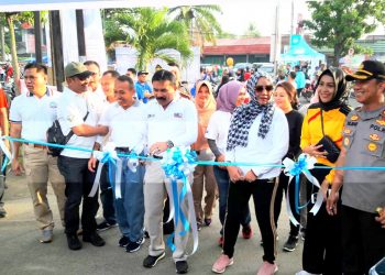 Kapolda Sumbar Irjen Pol Fakhrizal meresmikan Program 'Minggu Melayani' di  Padang, Minggu (20/1/2019). (Foto: sumbar.polri.go.id).