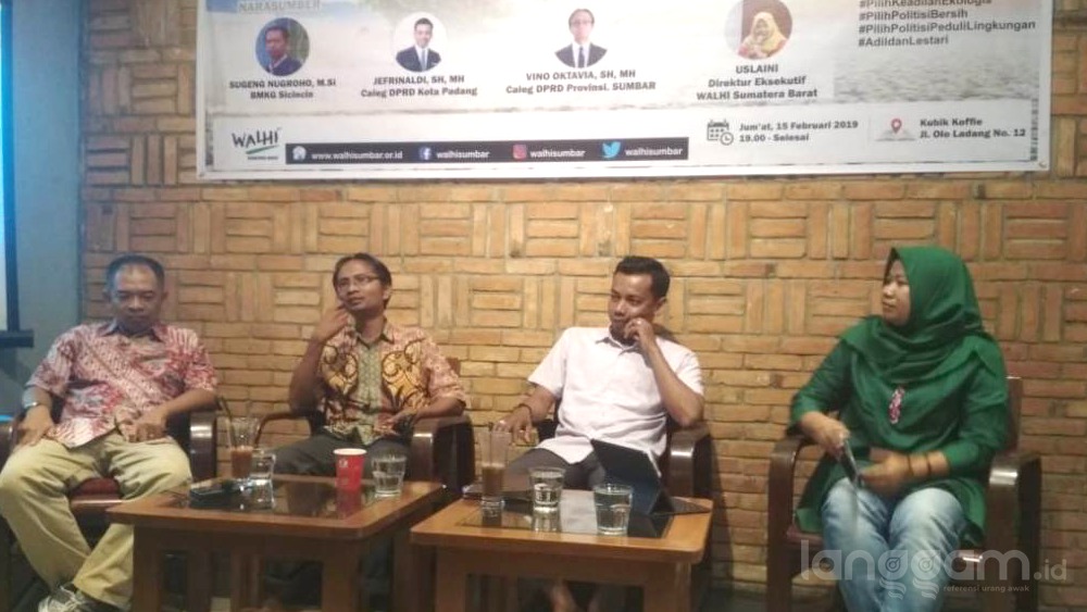 Tingginya Angka Pengguna Kendaraan Bermotor Akibatkan Suhu Kota Padang Semakin Panas