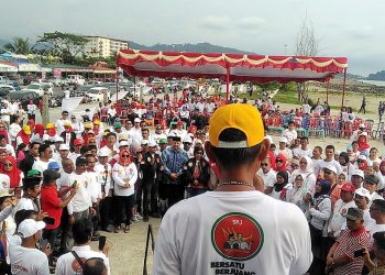 SPJ deklarasi dukung Jokowi-Ma'ruf di kawasan Danau Cimpago, Padang (Foto: SPJ)