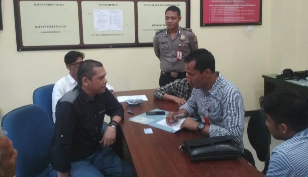 Sebut Haji Agus Salim Mirip Kambing, Rocky Gerung Dilaporkan ke Polda Sumbar