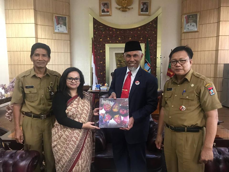 Padang Bangun Persaudaraan dengan Negeri India