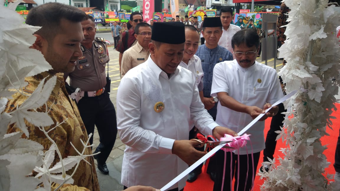 Walikota Bukittinggi Resmikan Gedung Baru PT. HPM Bukittinggi