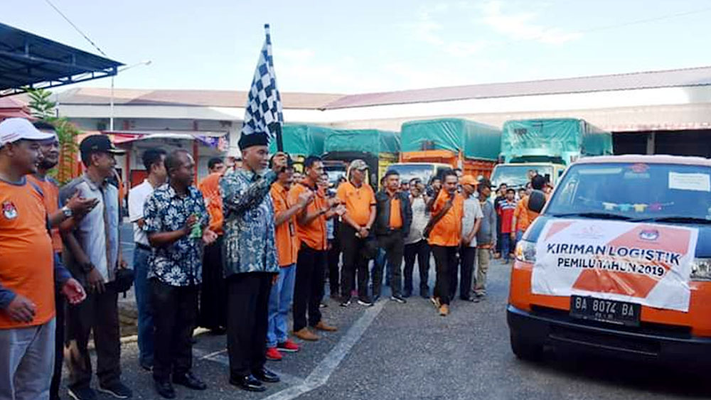 Pos Mulai Kirim Logistik Pemilu di Kota Padang