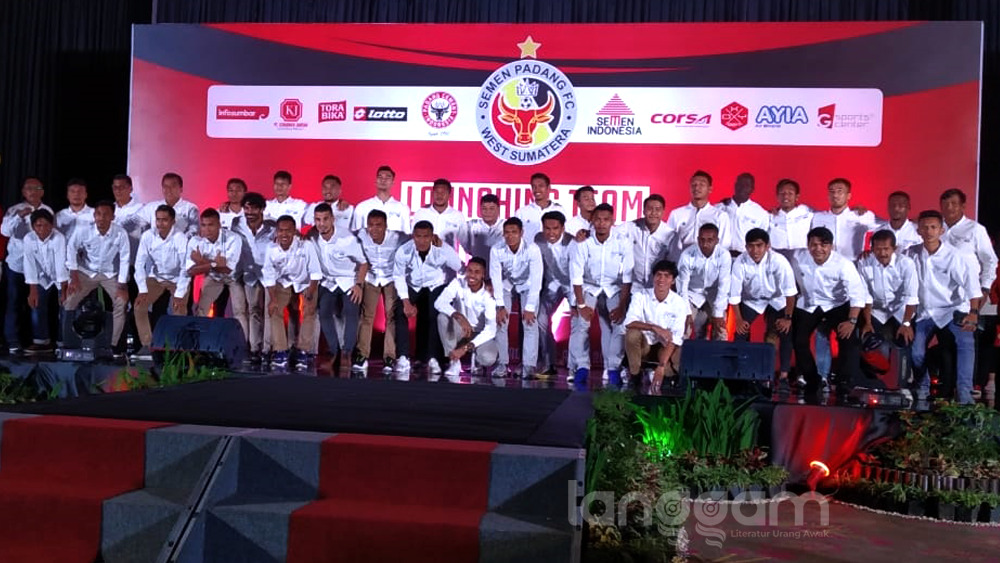 27 Pemain Semen Padang FC Resmi Diperkenalkan ke Publik