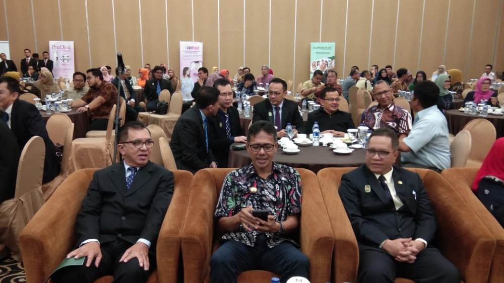 Gubernur Harap POGI Bantu Turunkan Angka Kematian Ibu dan Bayi di Sumbar