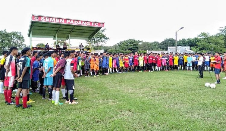 Para pemain muda yang mengikuti seleksi Tim Semen Padang U-20. (Foto: semenpadangfc.co.id)
