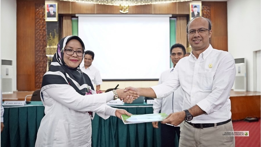 Ahli Epidemiologi: Lonjakan Covid-19 di Sumbar Karena Edukasi PSBB Gagal