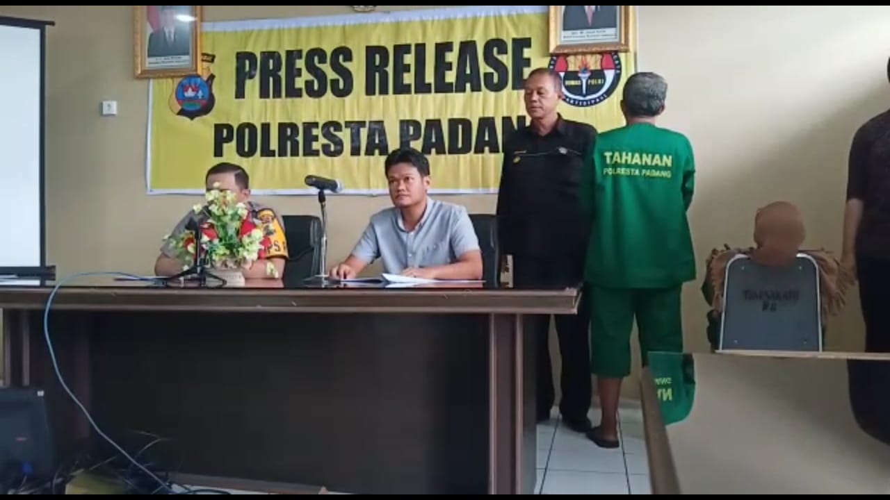 Kabur Sebulan, 2 Tersangka Penjual Sate Babi Ditangkap di Bekasi