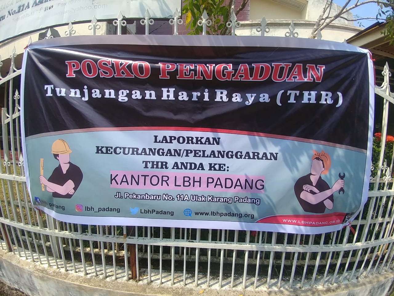 Buruh di Sumbar Nggak Dapat THR? Lapor ke Posko LBH Padang