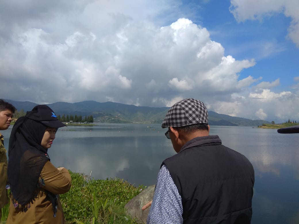 DLH Sumbar Deteksi Penyebab Pencemaran Danau Kembar