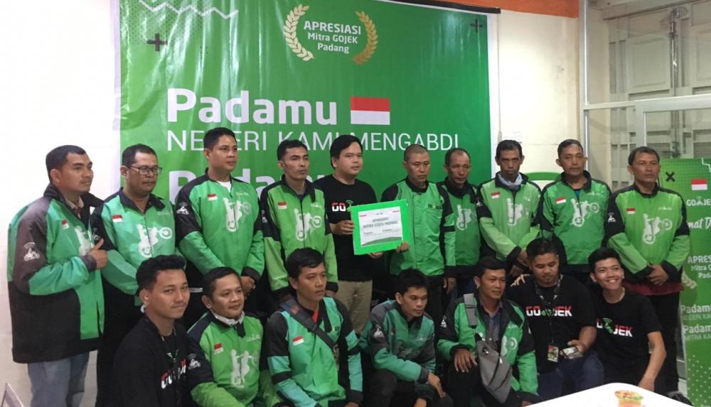 Gojek Beri Apresiasi Driver dan Mitra di Padang