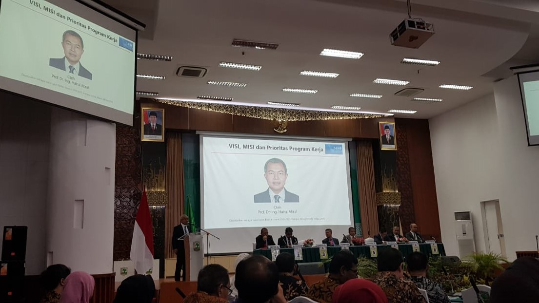 Pilrek Unand: Hairul Abral Targetkan 2021 PTN BH dan 500 QS WUR 2023