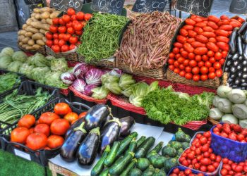 Sayur dan kacang-kacangan menjadi menu wajib saat sahur dan berbuka (pixabay)
