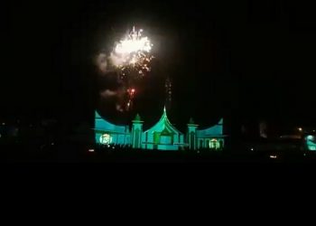 Kembang api di malam pembukaan MTQ ke-38 di Kota Solok (ist)
