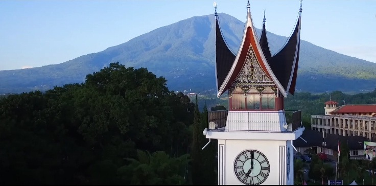 Kunjungan 2,1 Juta Wisatawan ke Sumbar Diragukan, Dinas Pariwisata Bela Diri