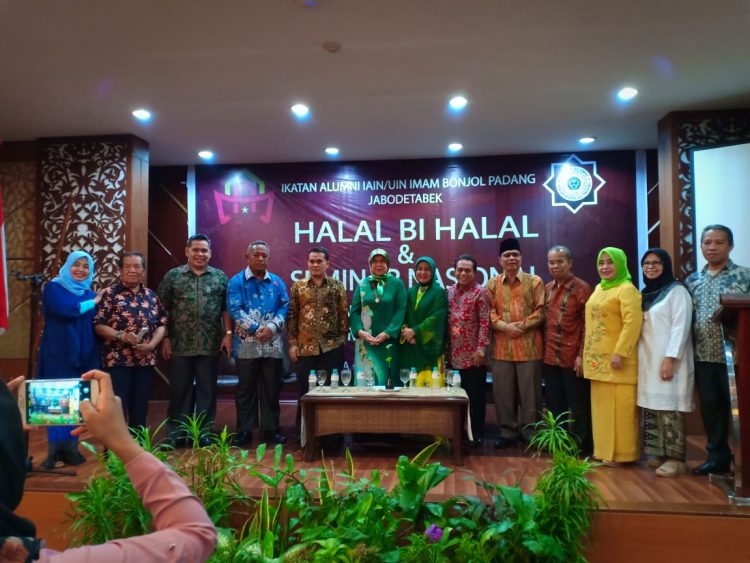 Halal bi halal Alumni UIN IB Padang se Jabodetabek yang dihadiri Eka Putra Wirman (ist)