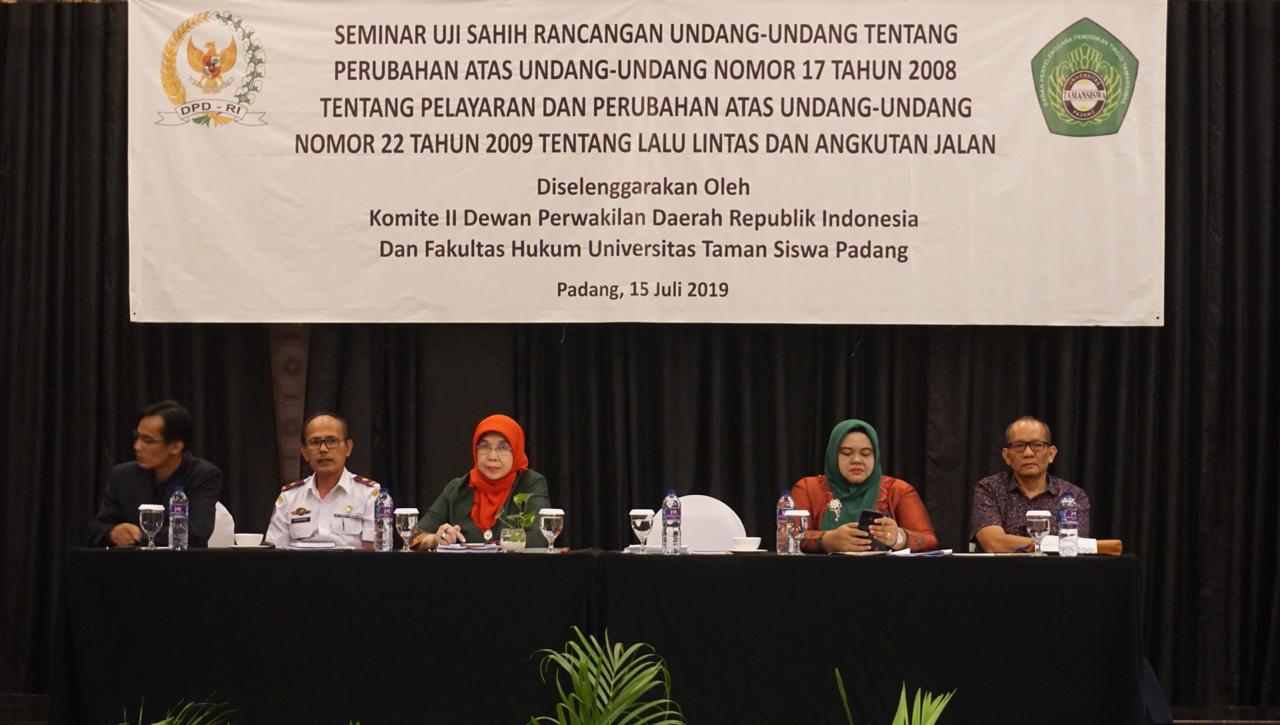 Perjelas Regulasi Online dan Pendapatan Daerah, DPD RI Uji Sahih 2 RUU di Sumbar