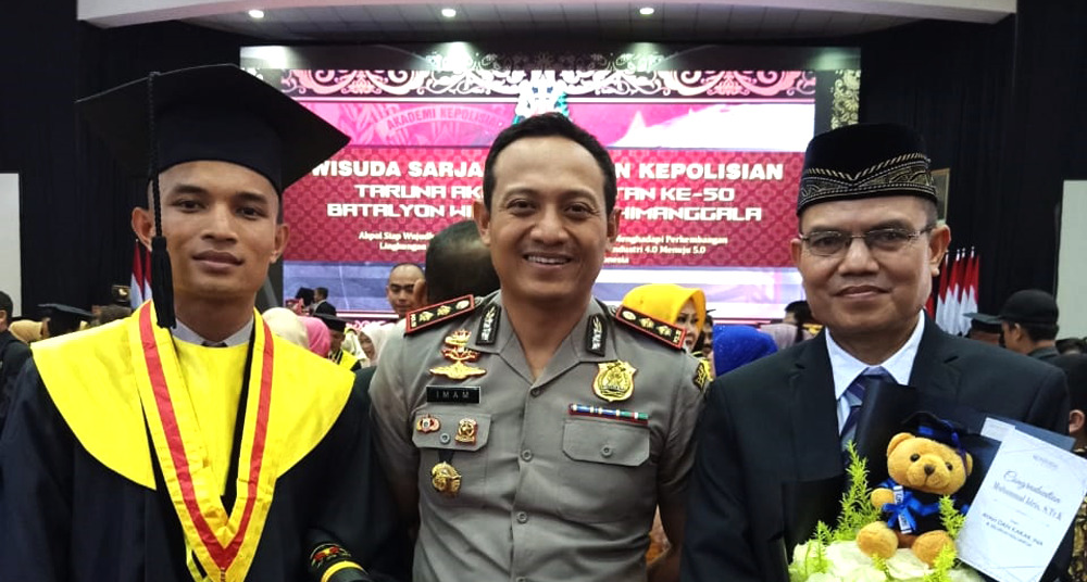 Cerita Dasrial, Ayah Lulusan Terbaik Akpol 2019 yang Akhirnya Hadiri Wisuda Anaknya