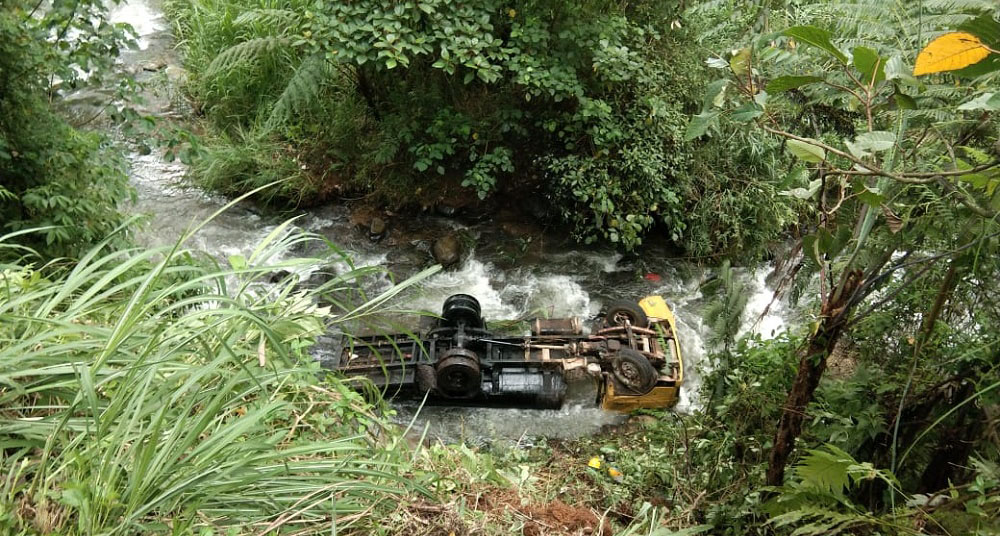 Truk Masuk Jurang di Solok Selatan, 1 Orang Meninggal Dunia