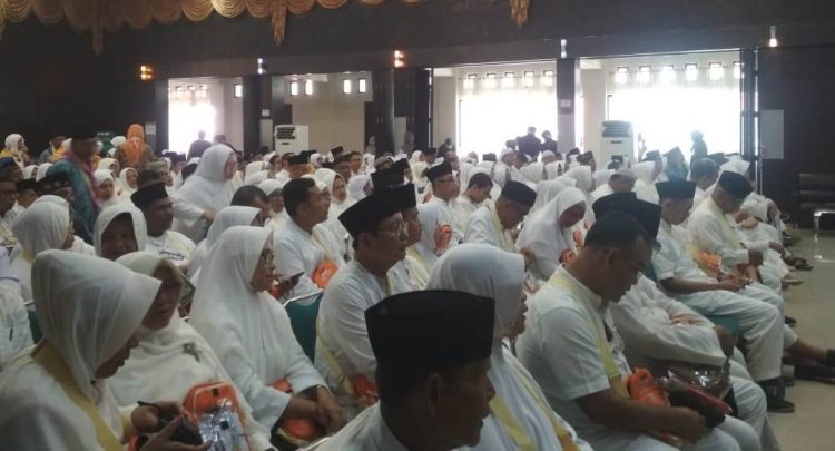 Ilustrasi - Jemaah calon haji Kloter 1 Padang di Asrama Haji, Padang. (Foto: Rahmadi)