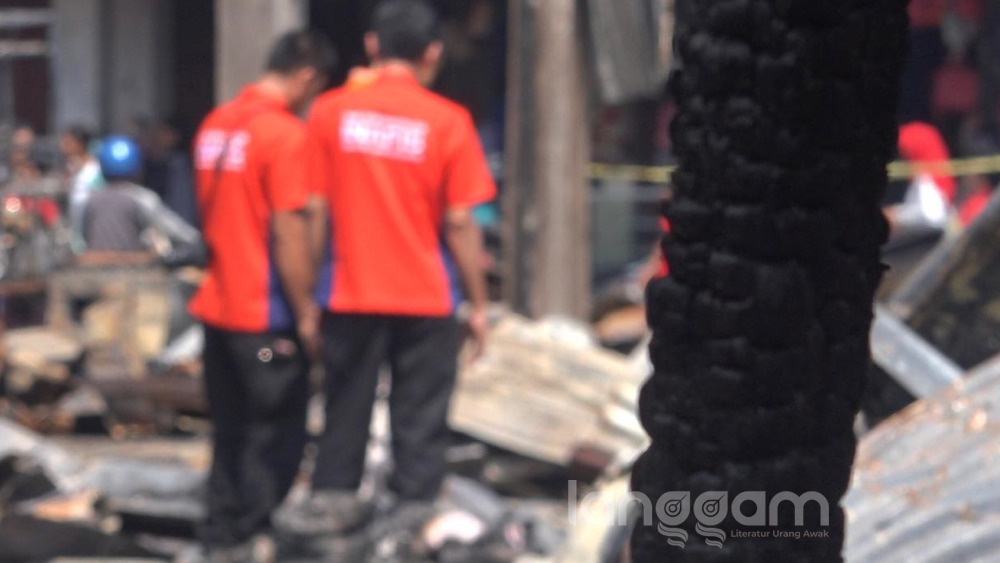 Tim Inafis Polda Sumbar Turun Selidiki Kebakaran Pasar Lubuk Alung