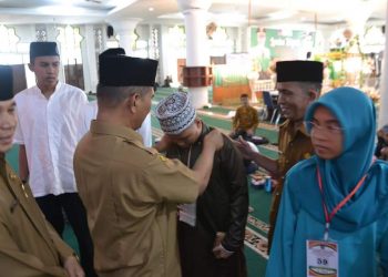 Sekda Padang Amasrul saat membuka lomba tahfiz se-Kota Padang (Foto: Humas Kota Padang)