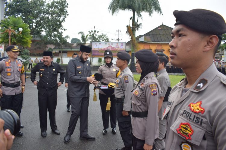 Wali Kota Padang Panjang mengapresiasi program 1 Polisi 1 RT (ist)