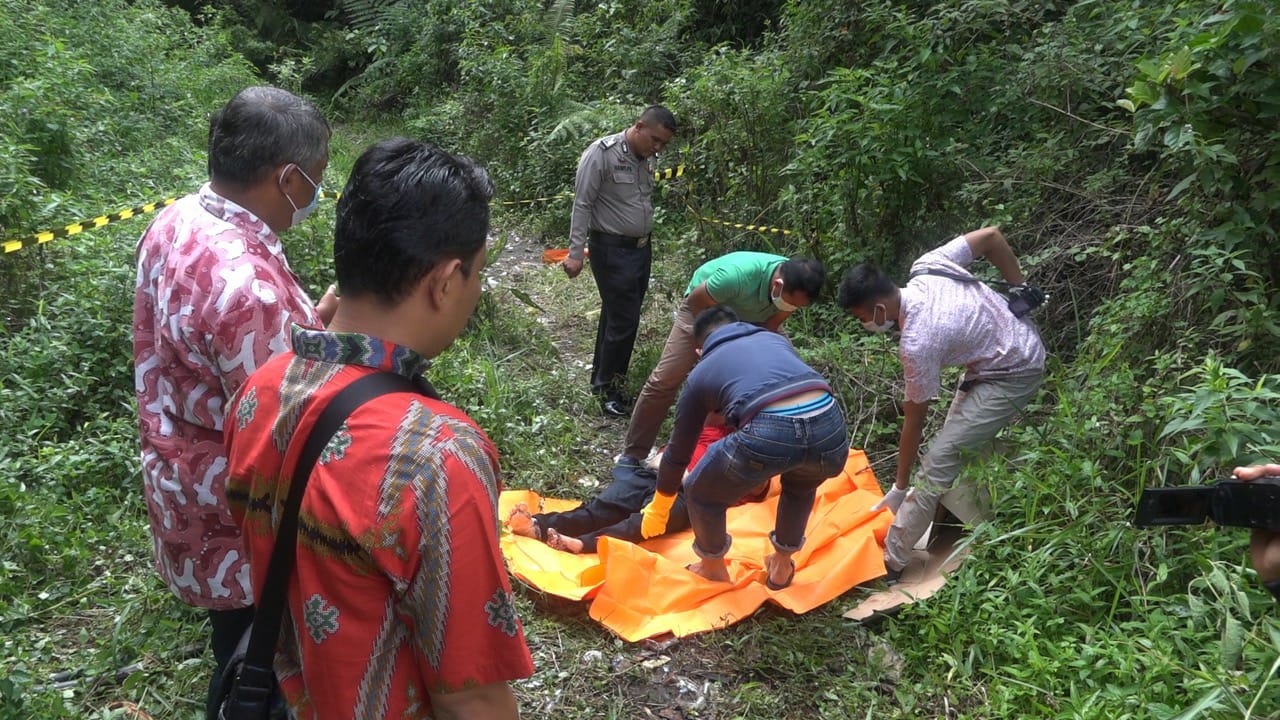 Mayat Perempuan Paruh Baya Ditemukan di Sitinjau Lauik, Ada Sejumlah Luka Memar