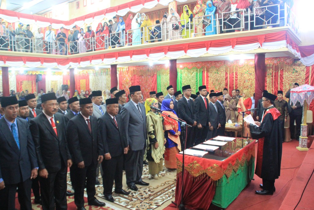 Ramai Wajah Baru, 35 Anggota DPRD Kabupaten Solok Dilantik