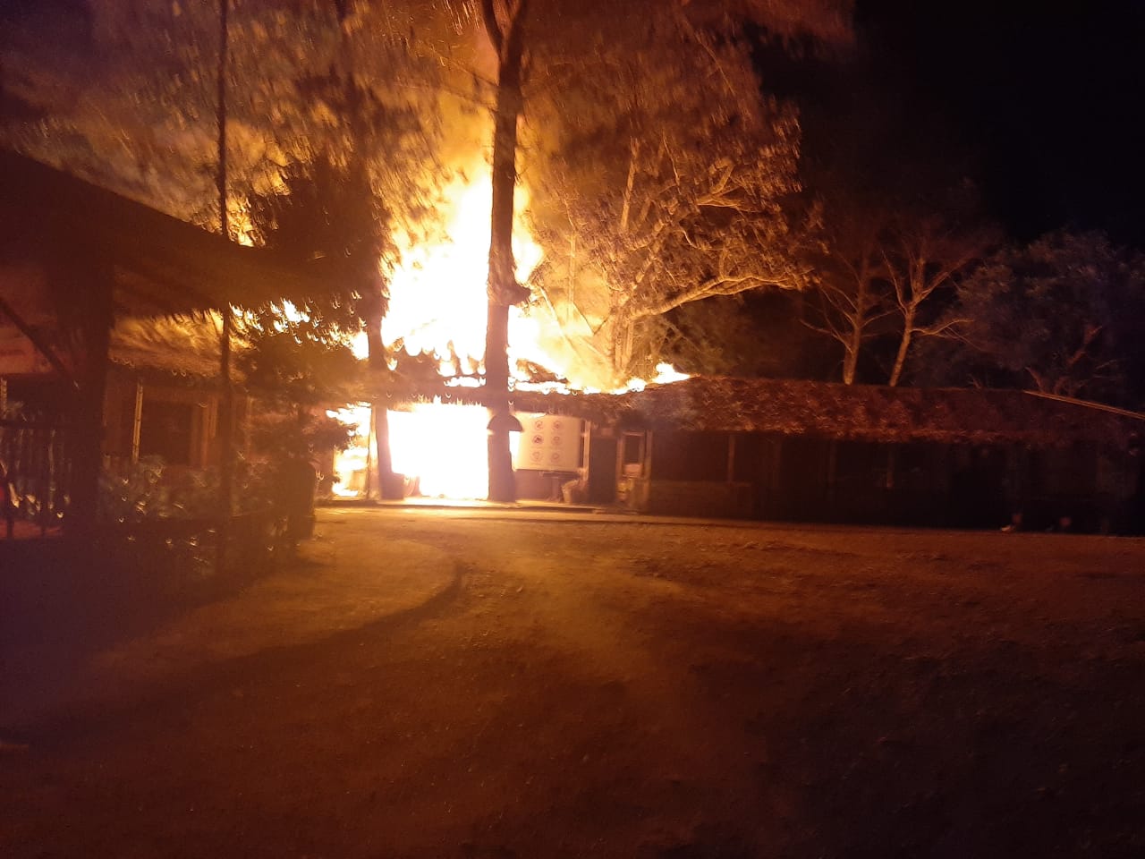 Objek Wisata Lawang Park Terbakar, Kerugian Capai Rp400 Juta