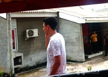Pemain asal Brasil Thiago Moura merapat ke kantor PT Kabau Sirah Semen Padang, Rabu (28/8). (Foto Rahmadi)