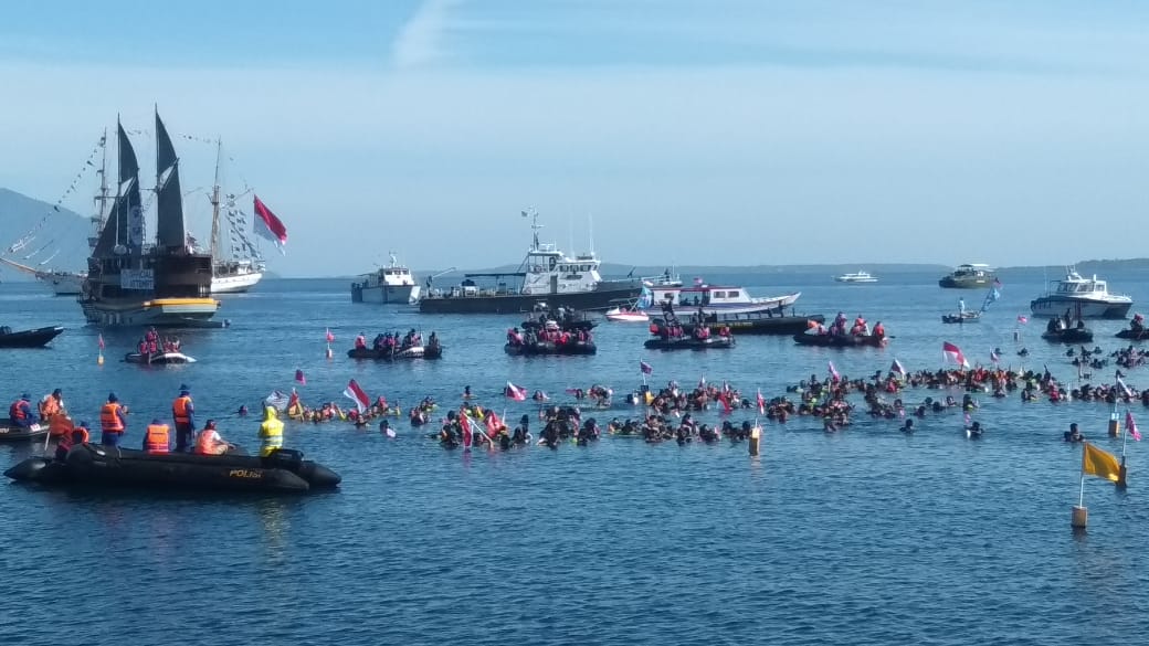 19 Personel Polda Sumbar Ikuti Pemecahan Rekor Selam Dunia