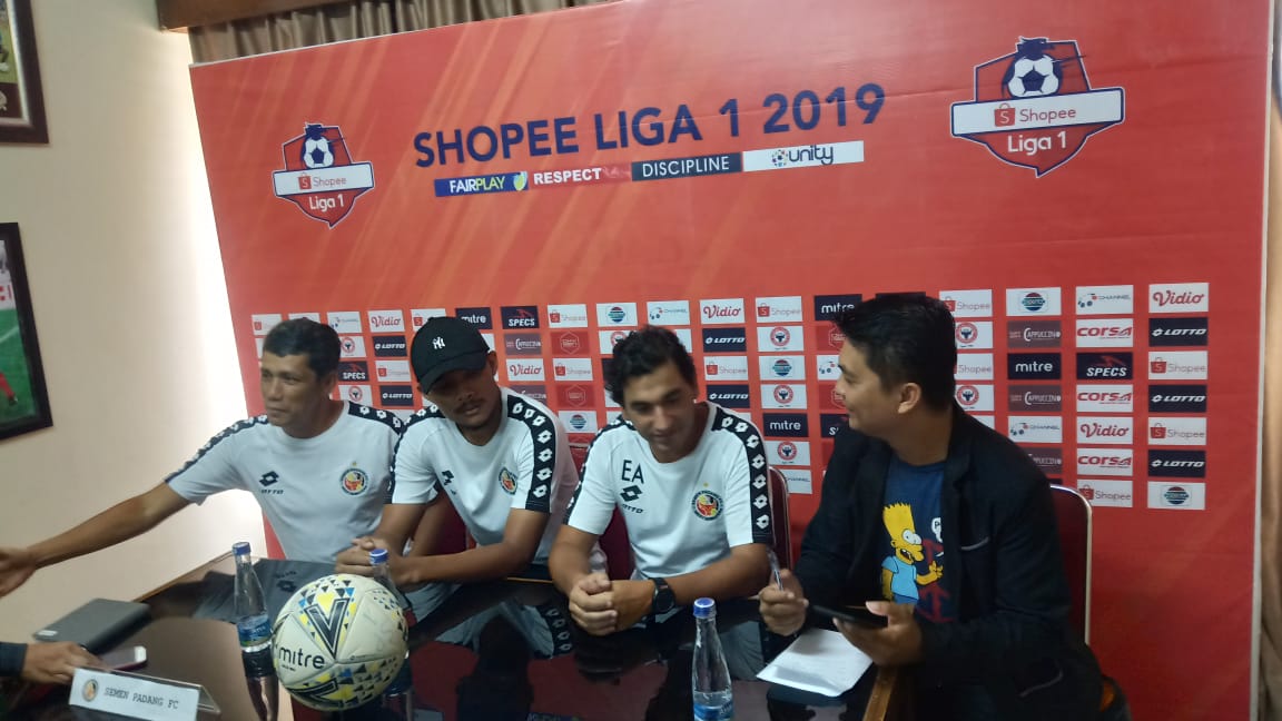 Ini Susunan Pemain Semen Padang FC VS PSM Makassar