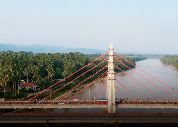 Jembatan Kabel Sungai Dareh (Foto: Humas Pemkab Dharmasraya)