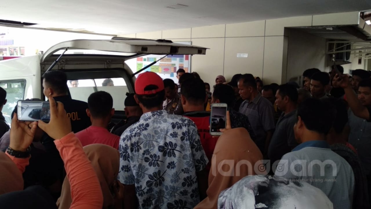 Keluarga Tolak Autopsi, Jenazah Mahasiswi Unand yang Tergantung Dipulangkan ke Kerinci