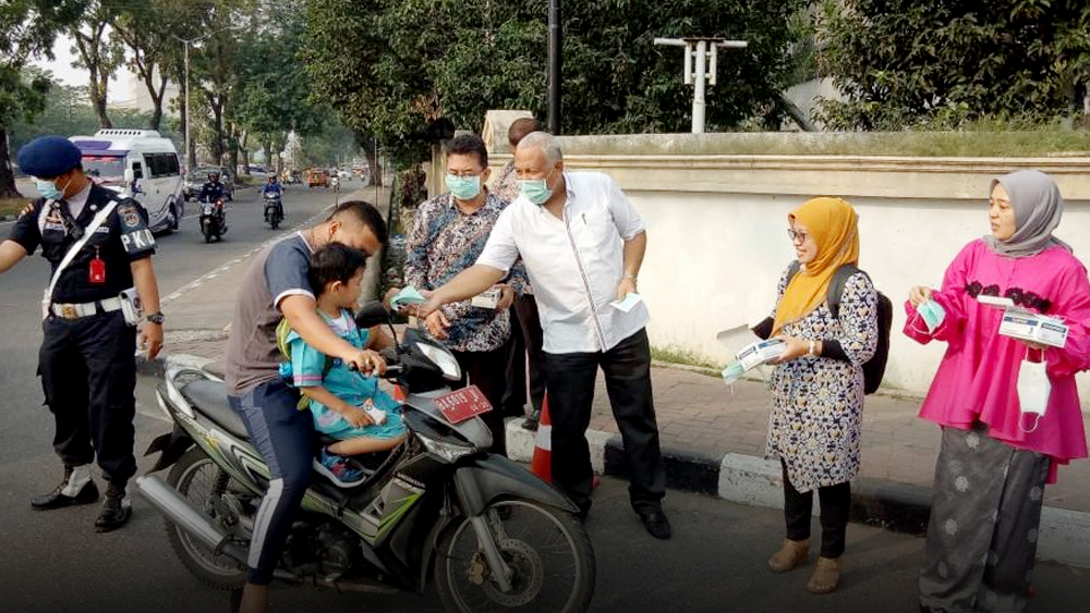 Kabut Asap Semakin Pekat, Prodi Ilmu Lingkungan UNP Ajak Masyarakat Gunakan Masker
