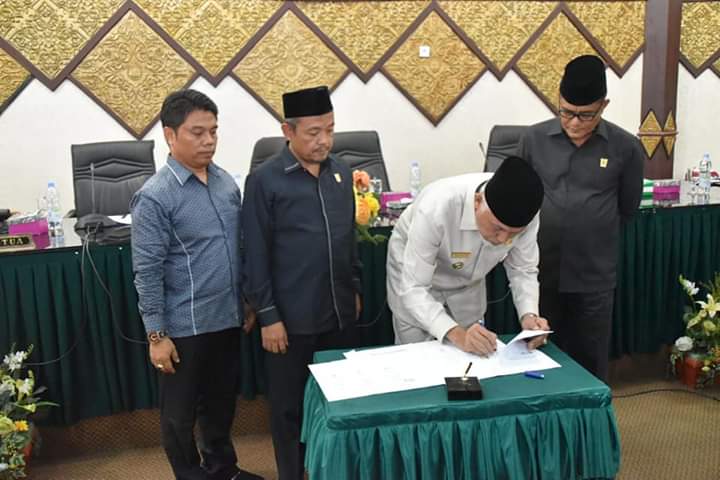 RAPBD Perubahan Kota Padang 2019 Ketok Palu Tepat Waktu