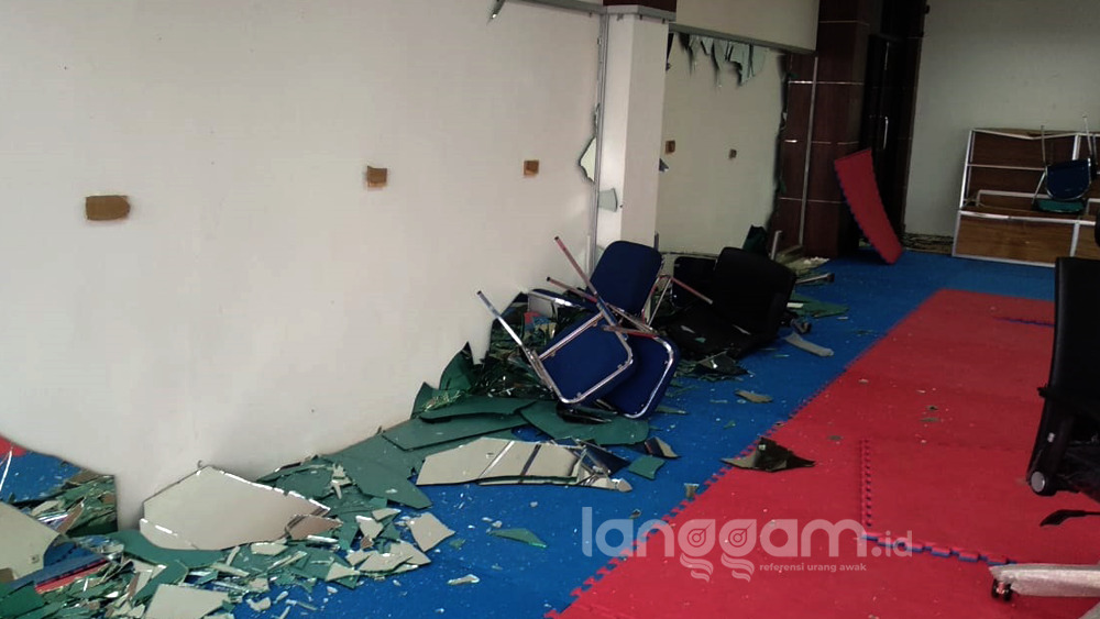 Penangguhan Penahanan 3 Mahasiswa Tersangka Tunggu Jaminan Rektor UNP