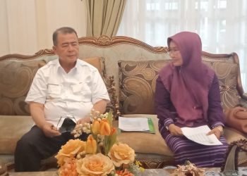 Wakil Gubernur Sumbar Nasrul Abit bersama Kepala DLH Sumbar (ist)