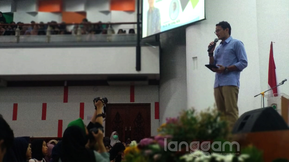 Sempat Ragu ke Padang Saat Habibie Berpulang, Sandiaga Putuskan Datang dengan 1 Alasan