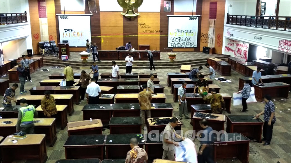 Kerugian Akibat Perusakan Kantor DPRD Sumbar Diklaim Mencapai Rp3 Miliar