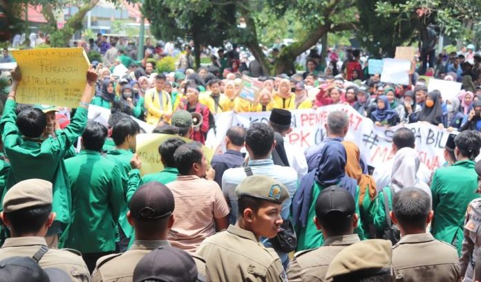Aksi Mahasiswa di Payakumbuh Berlangsung Tertib
