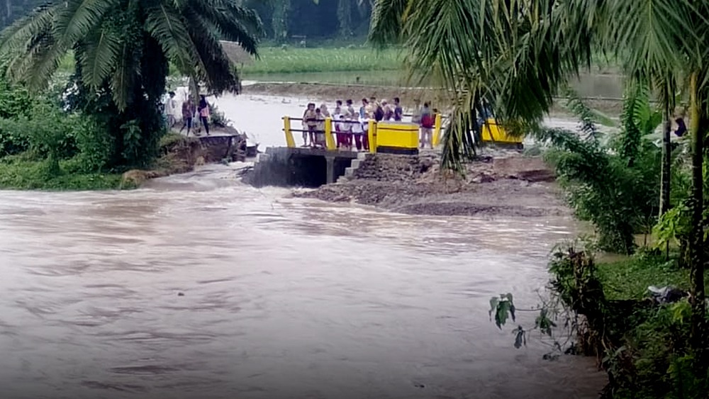 Agam Banjir, 1 Jembatan Putus