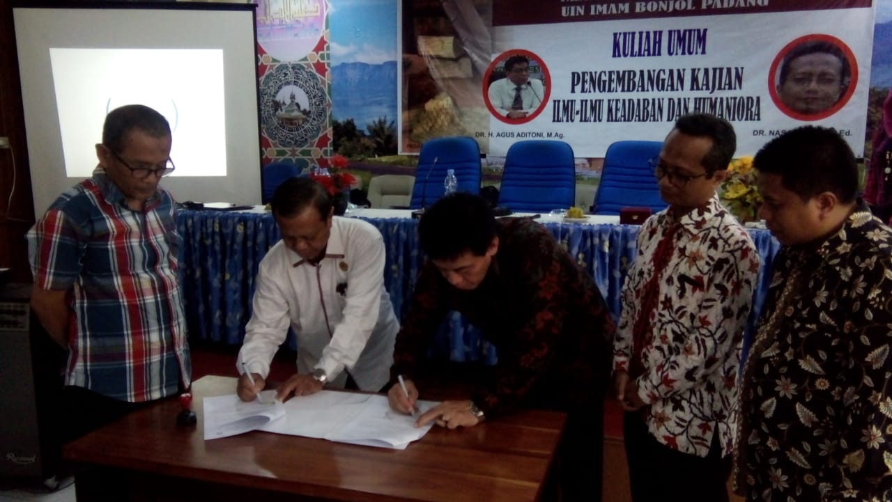 Fakultas Adab UIN Imam Bonjol Jalin Kerjasama dengan FAHUM UIN Sunan Ampel