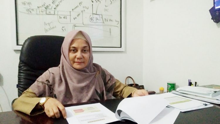 Kepala Dinas Perpustakaan dan Kearsipan Kota Padang, Muji Susilawati (Foto: Dok. MC Kota Padang)