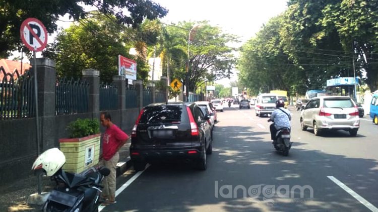Dishub Padang Sebut Sistem Derek Kendaraan Parkir Sembarangan Ditunda Karena Demo Mahasiswa
