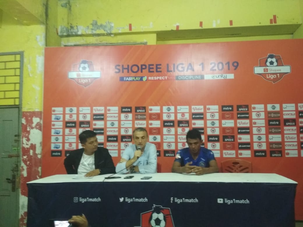 Arema FC Waspadai Perjuangan Semen Padang FC Keluar Zona Degradasi