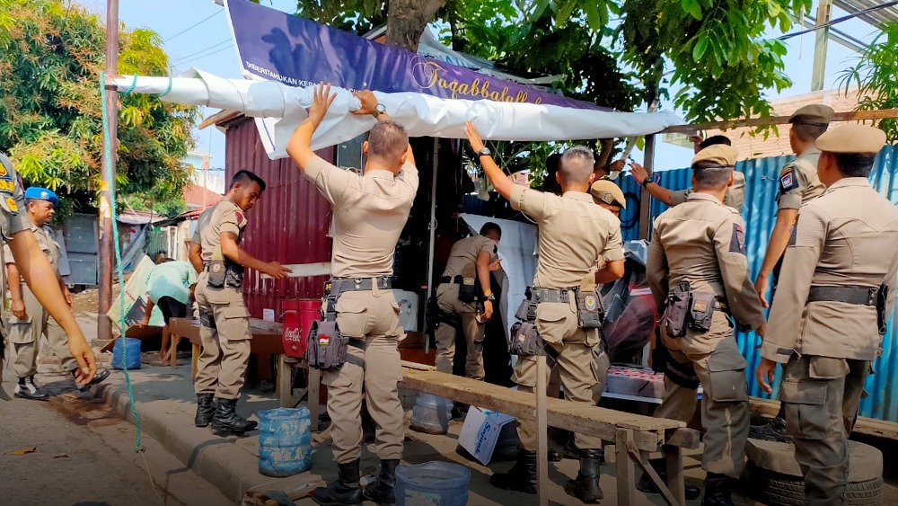 Satpol PP Tertibkan PKL, Padang Rancang Perda Sanksi Pembeli Dagangan di Trotoar